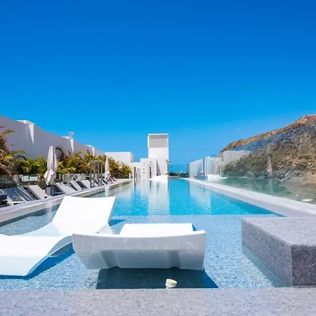 Appartement New Luxury First Line Sea View