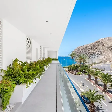 New Luxury First Line Sea View * Palm-mar