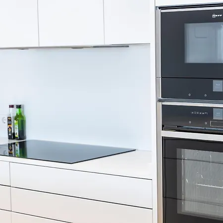 New Luxury First Line Sea View