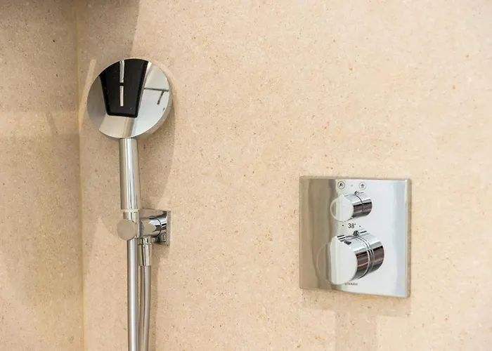 New Luxury First Line Sea View 公寓 *