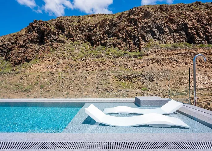 New Luxury First Line Sea View *