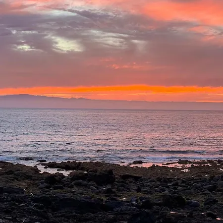 アパート New Luxury First Line Sea View *