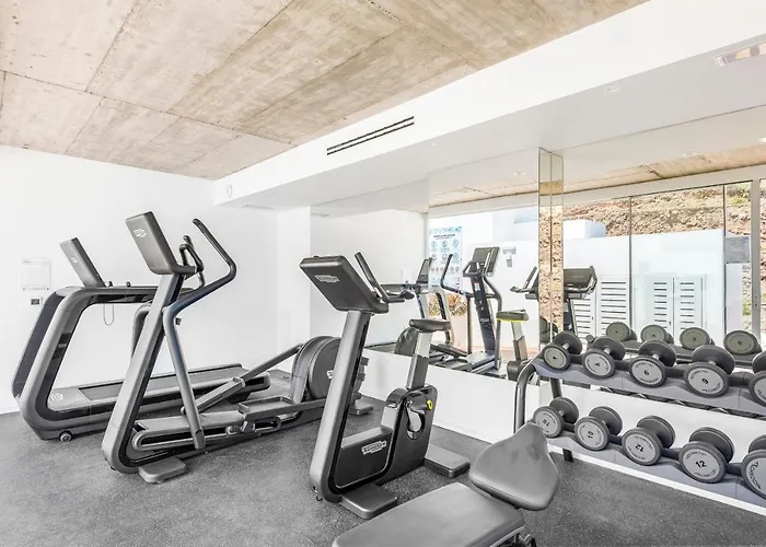 New Luxury First Line Sea View Palm-mar